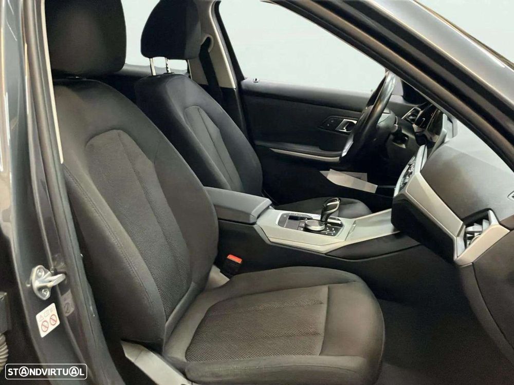 BMW 330 e Corporate Edition Auto - 16