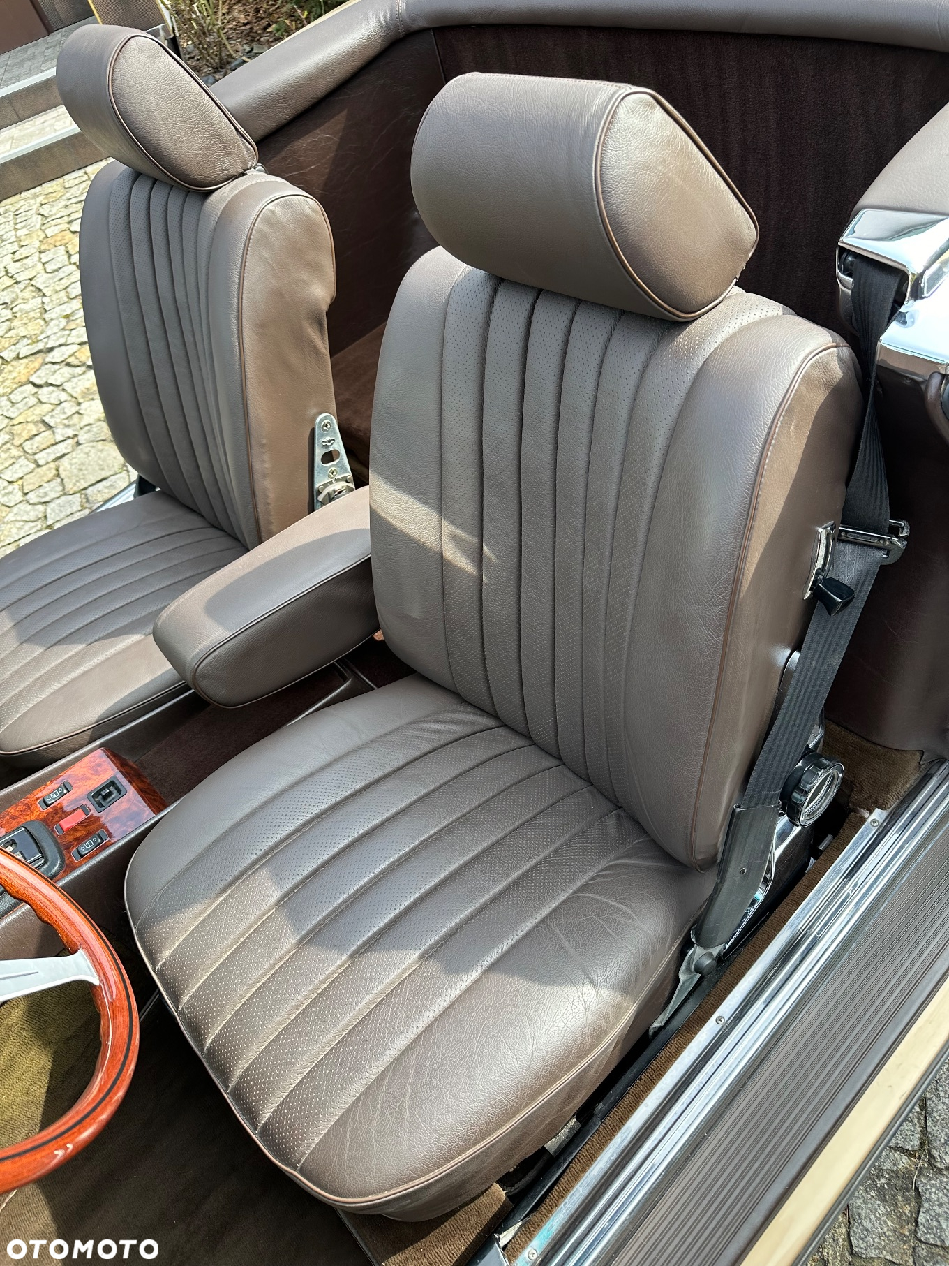 Mercedes-Benz SL - 16