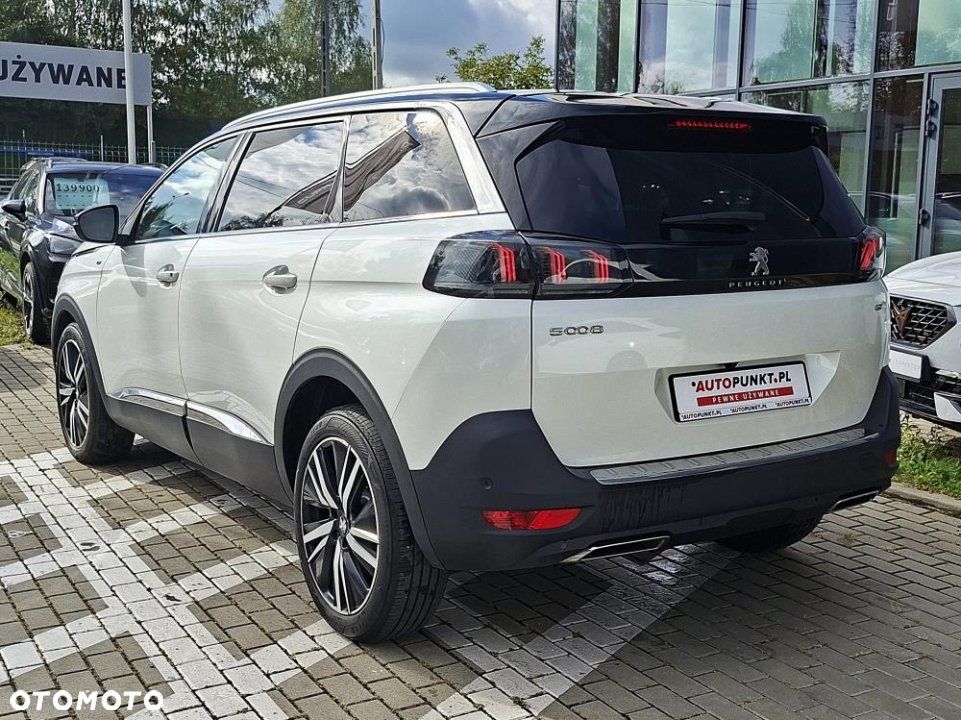 Peugeot 5008 2022 photo 3