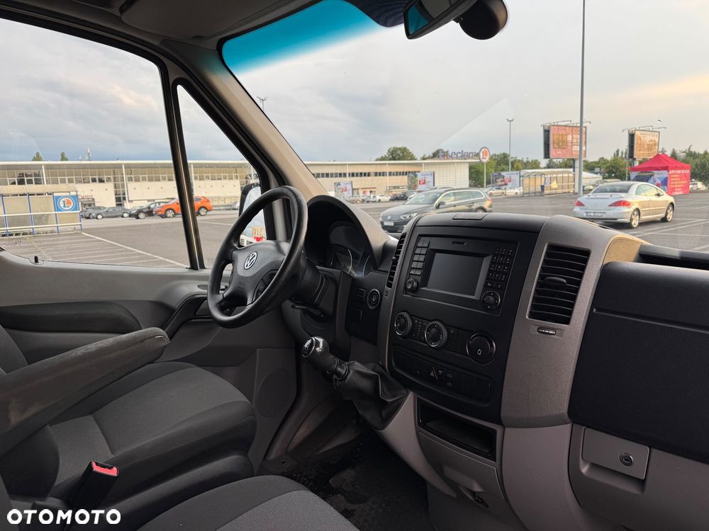 Volkswagen Crafter - 11