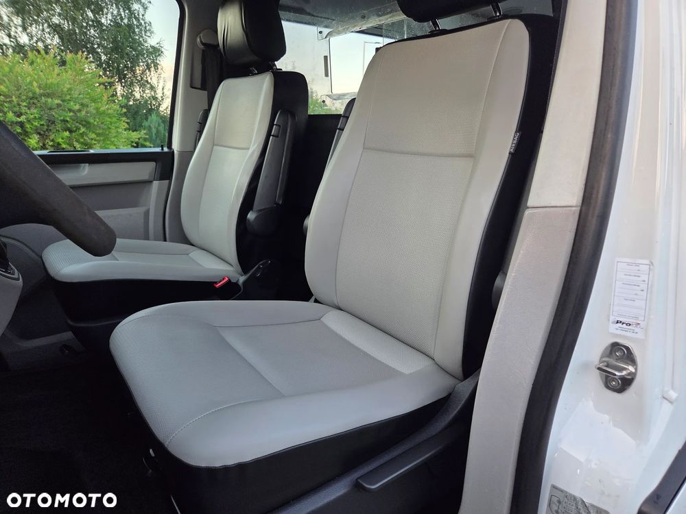 Volkswagen Transporter - 23