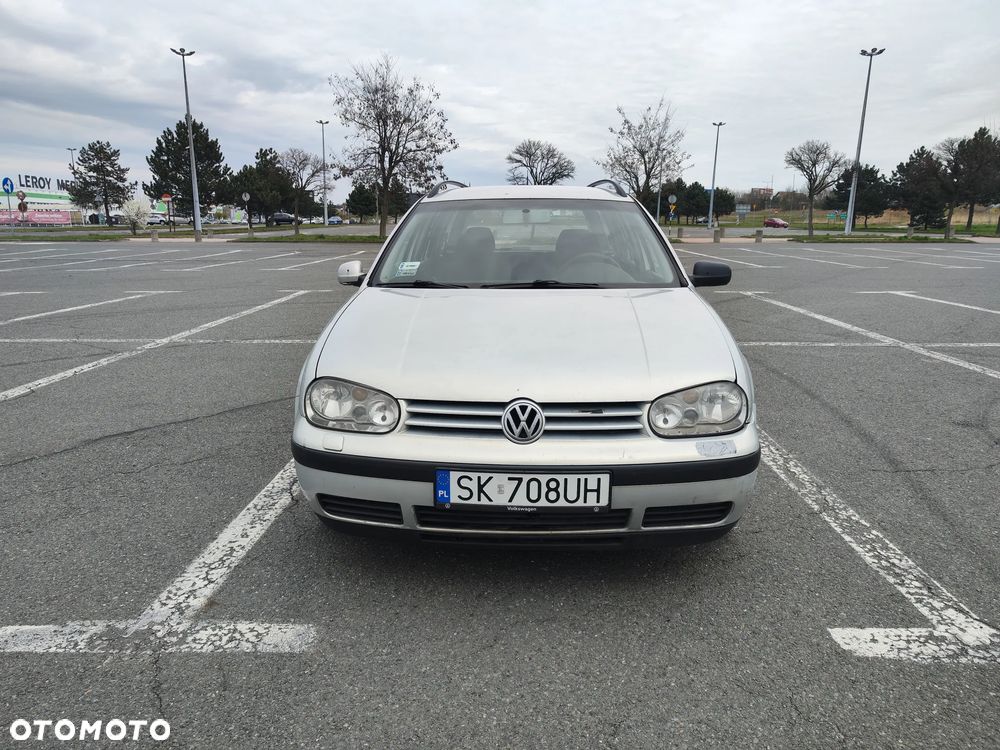Volkswagen Golf 1.9 TDI Highline - 1