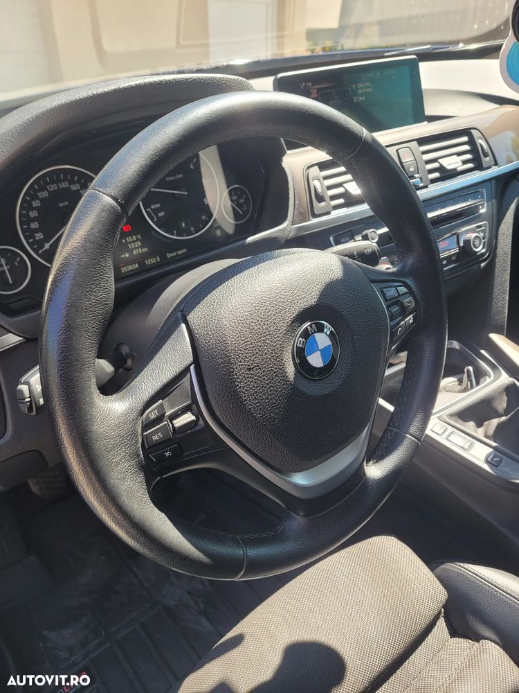BMW Seria 3 320d xDrive - 4