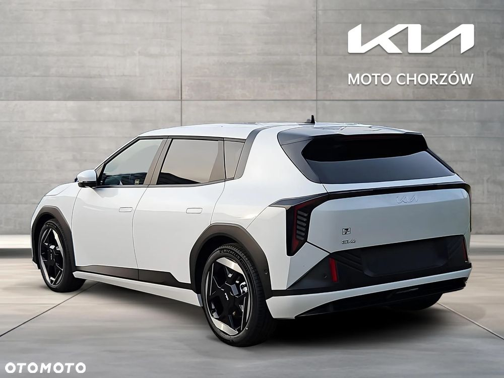Kia EV4 81.4kWh Business Line - 3