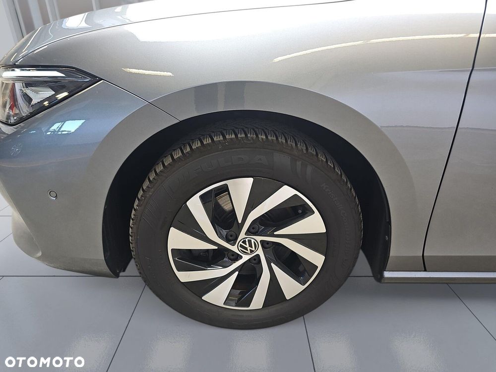 Volkswagen Passat - 35