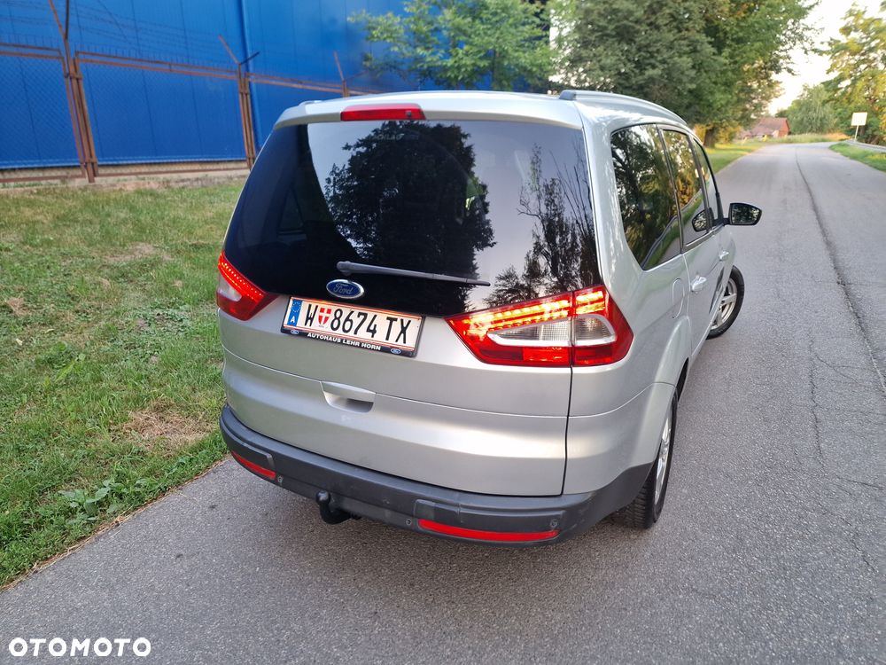 Ford Galaxy 2.0 TDCi DPF Titanium - 14