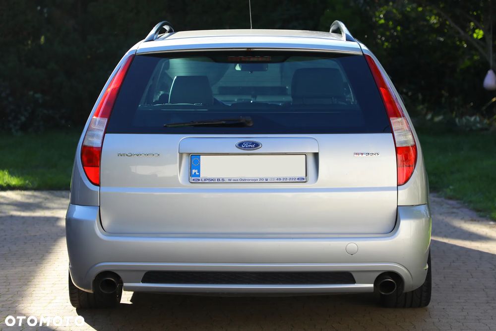 Ford Mondeo V6 ST 220 - 9