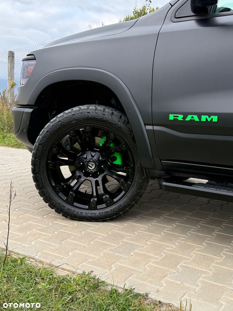 Dodge RAM 1500 5.7 4x4 - 5