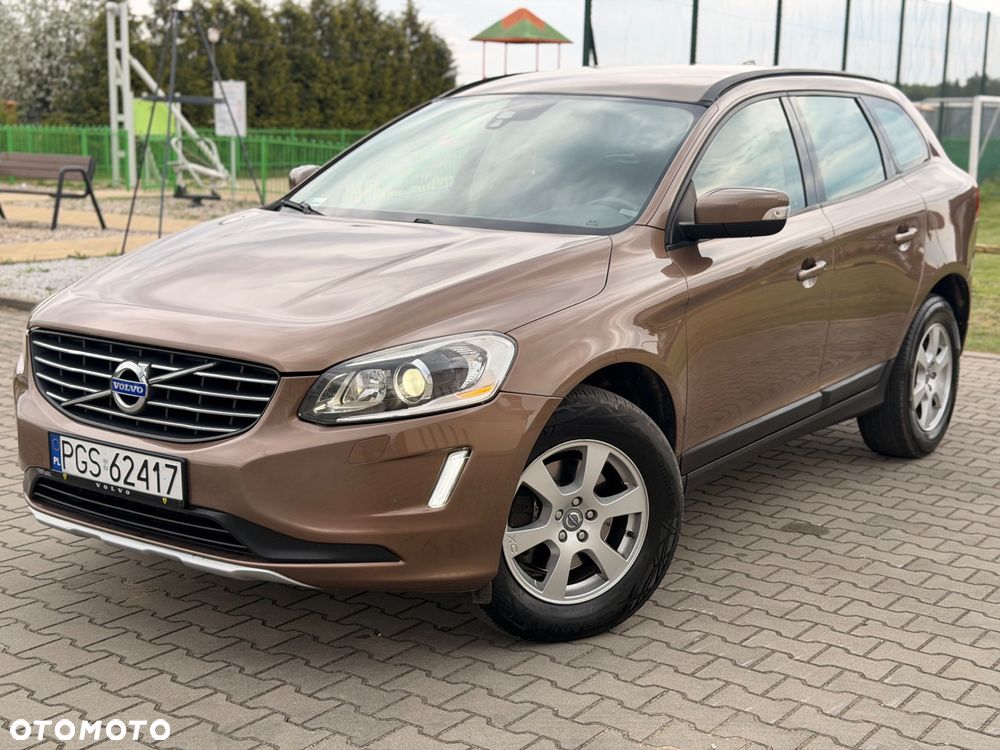 Volvo XC 60 D5 AWD Momentum - 2
