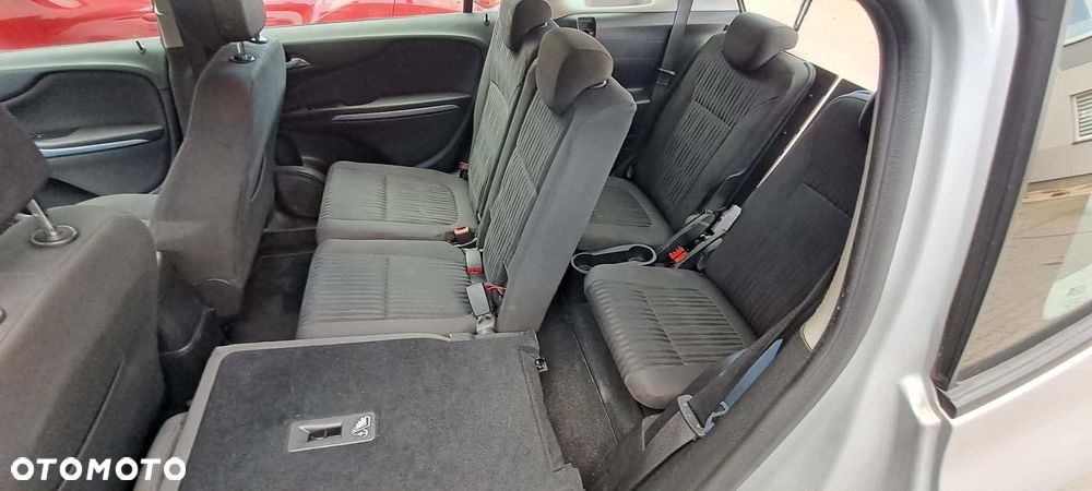 Opel Zafira - 7