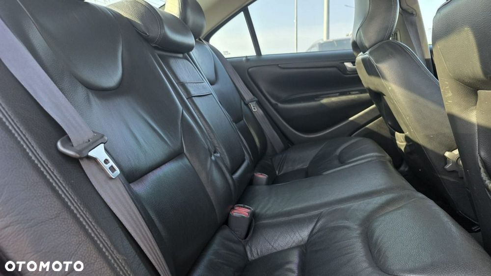 Volvo S60 - 16