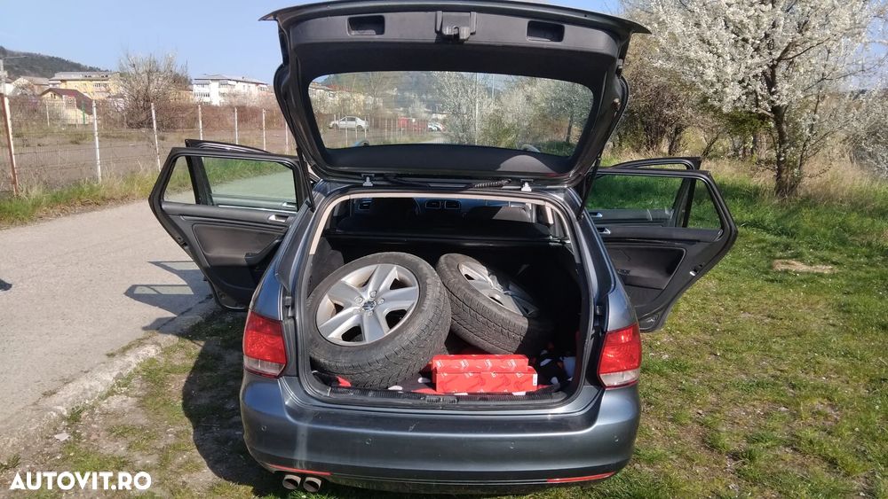 Volkswagen Golf 2.0 TDI Comfortline - 12