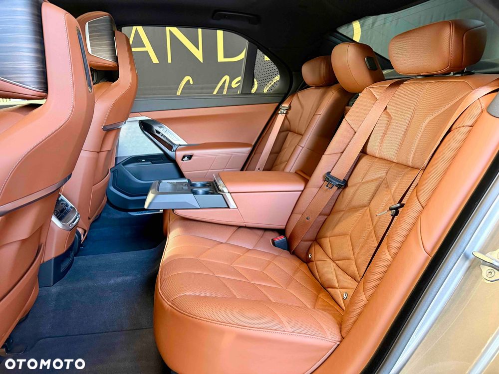 BMW Seria 7 740d xDrive mHEV M Sport sport - 27