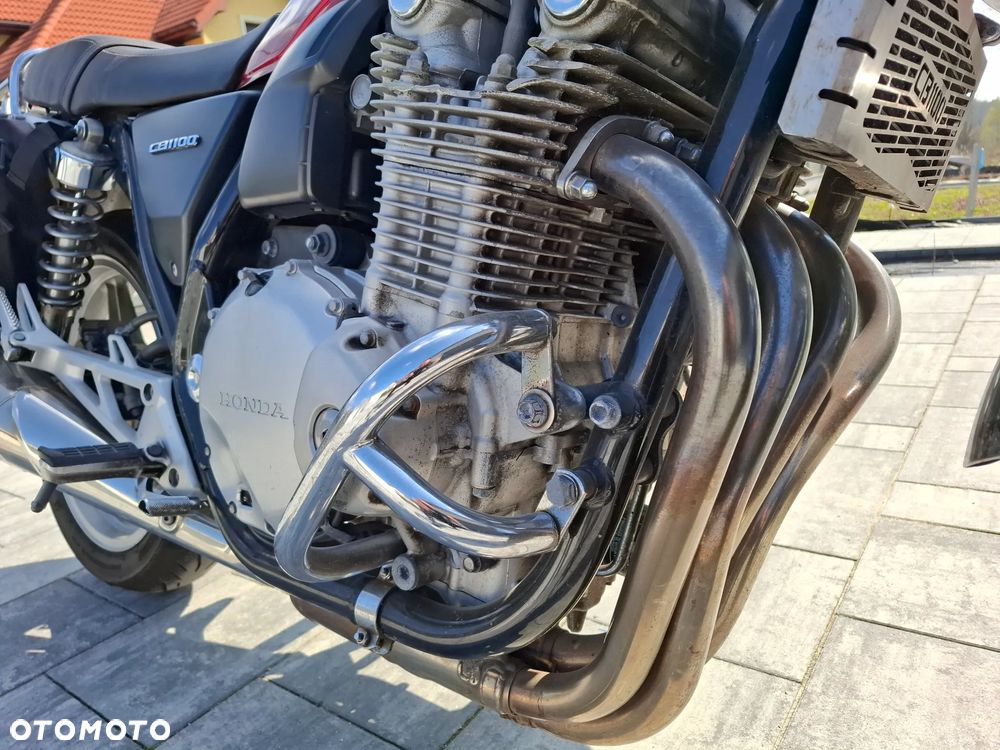 Honda CB - 12