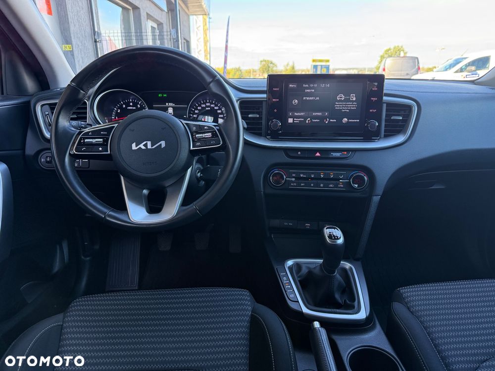 Kia XCeed - 10
