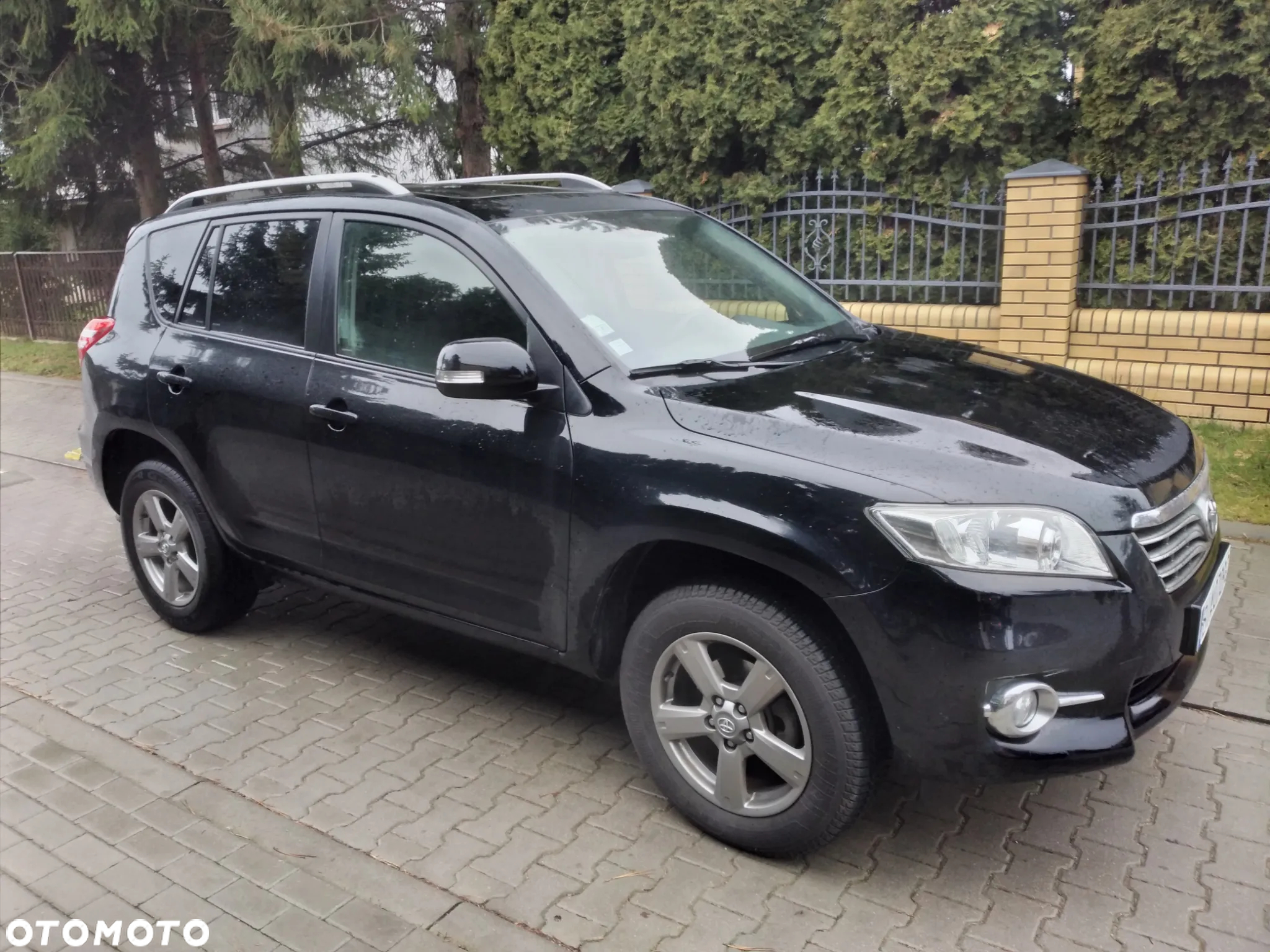 Toyota RAV4 - 4