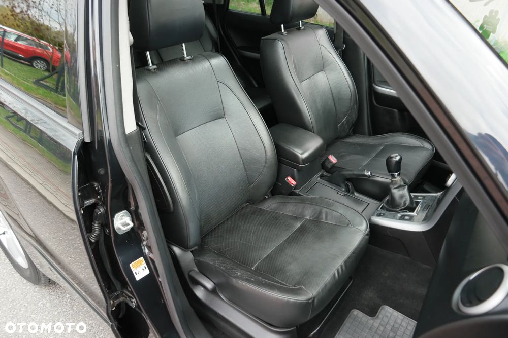 Suzuki Grand Vitara 2.4 De Luxe - 24