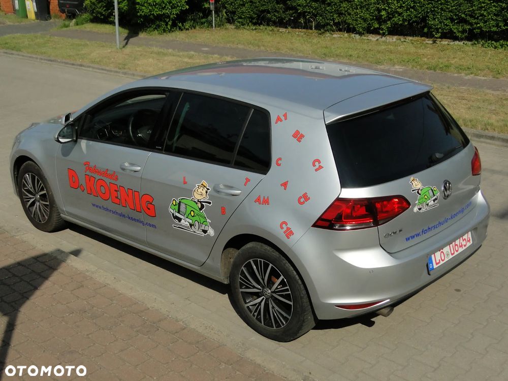 Volkswagen Golf 1.6 TDI BlueMotion Technology Allstar - 19