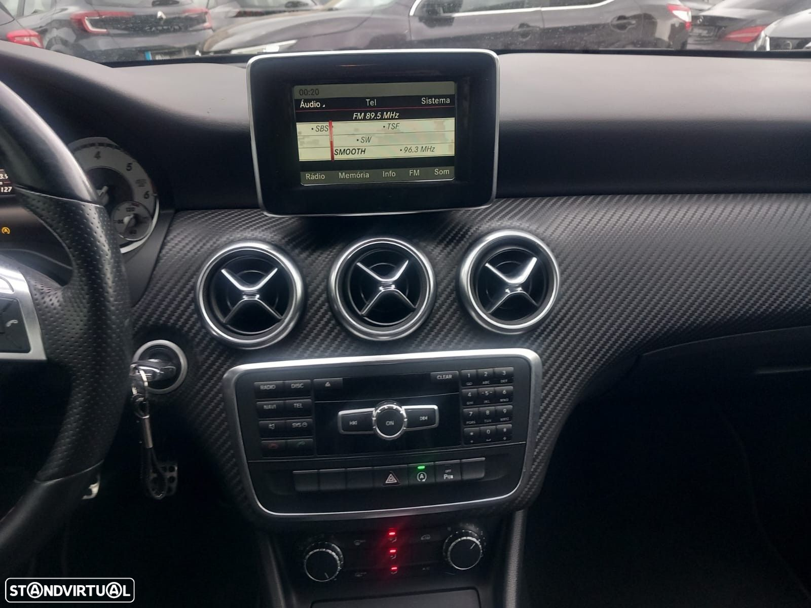 Mercedes-Benz A 180 d AMG Line - 17