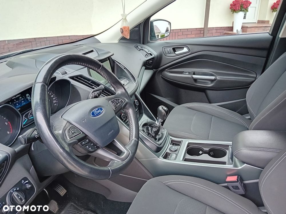 Ford Kuga 2.0 TDCi 4x4 Titanium - 20