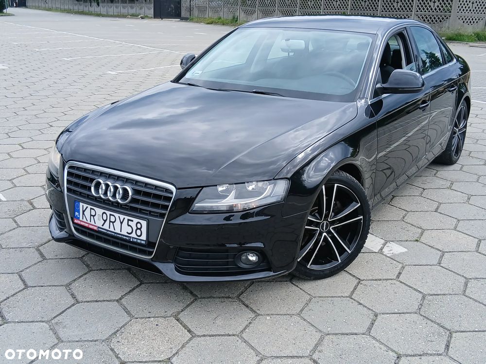 Audi A4 Limousine - 32
