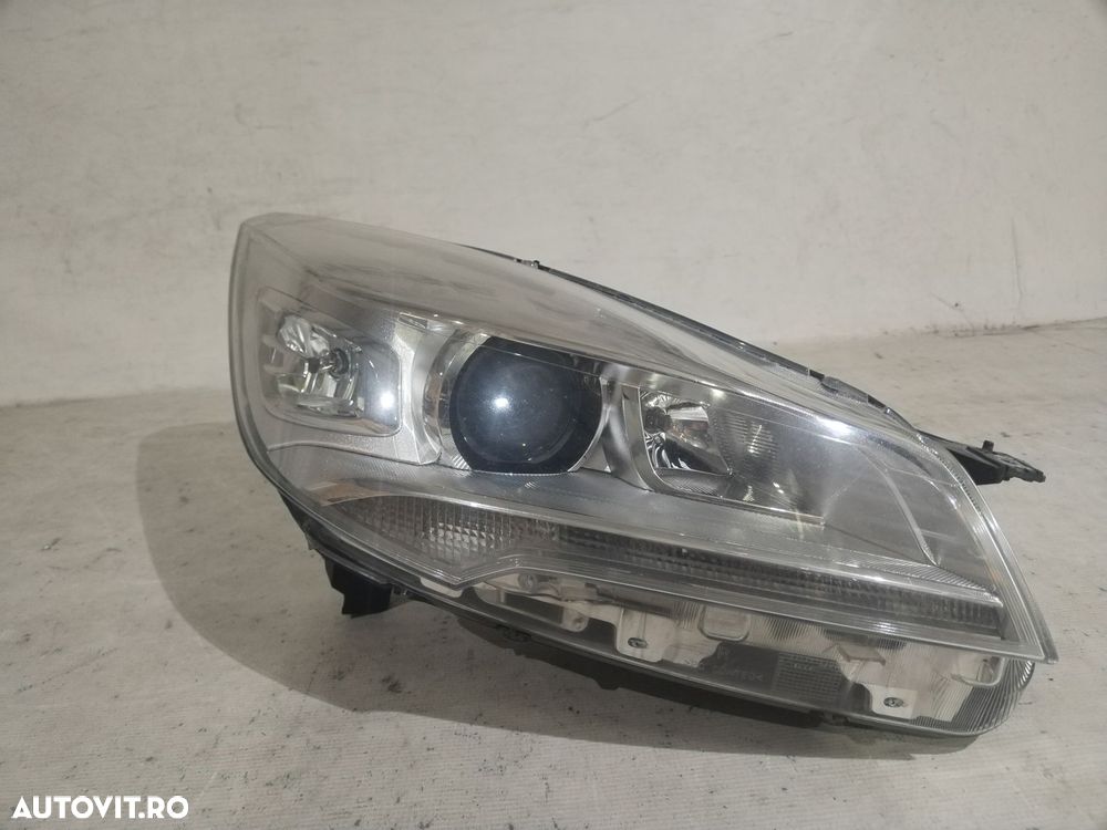 Far dreapta xenon, Ford Kuga, 2012, 2013, 2014, 2015, 2016, cod origine OE CV44-13D154-AG. - 1