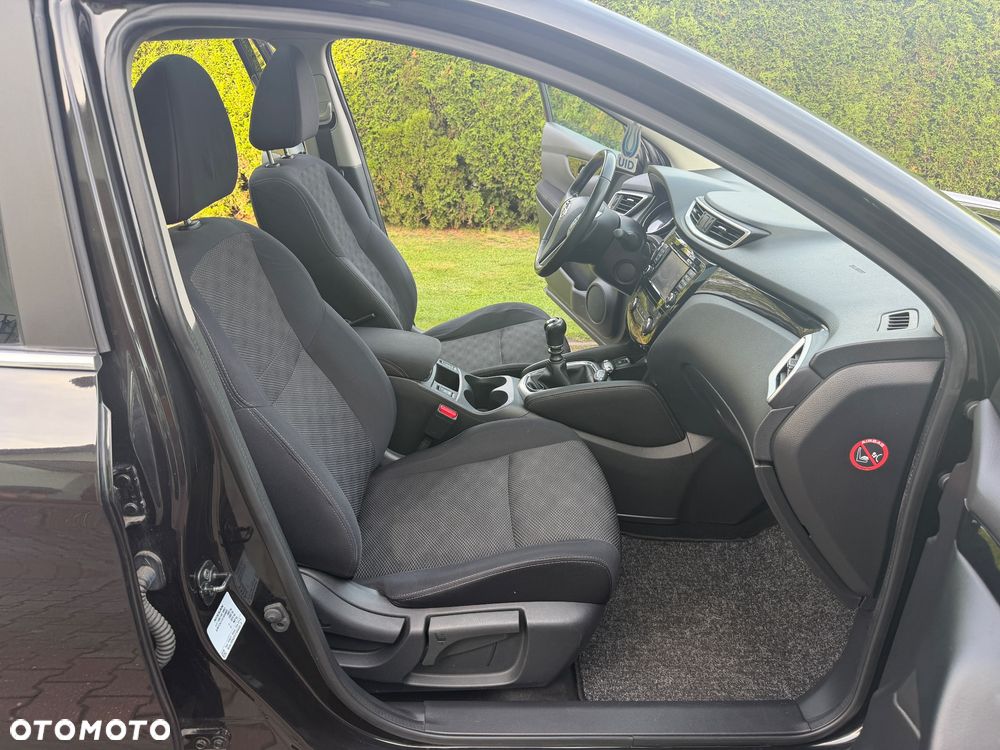 Nissan Qashqai 1.6 DIG-T 360 - 25