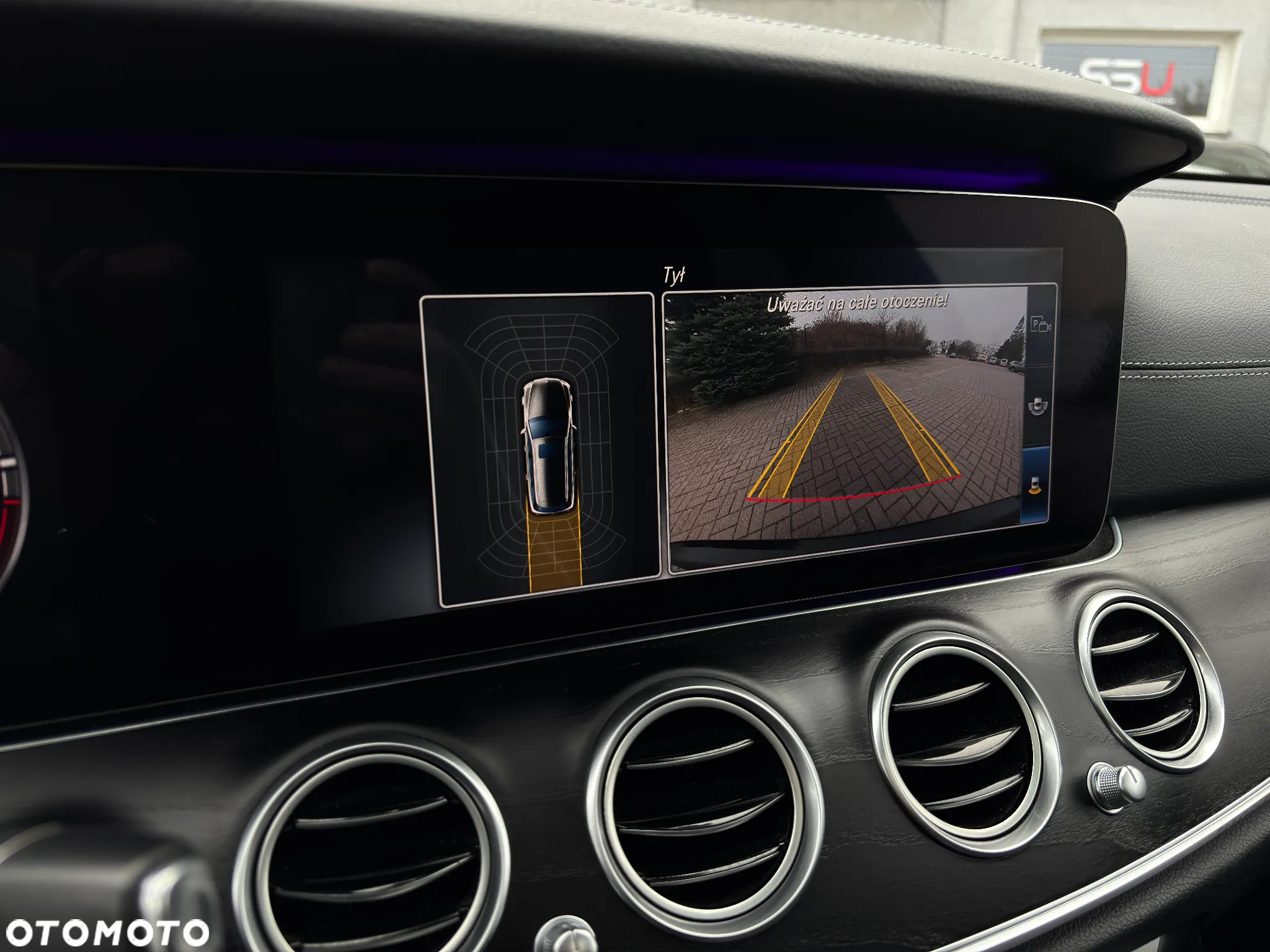Mercedes-Benz Klasa E 220 d T 9G-TRONIC AMG Line - 24