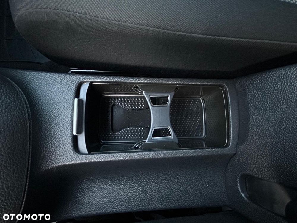 Volkswagen Golf 2.0 TDI DPF Trendline - 39