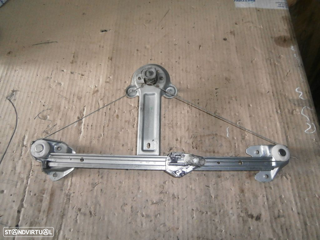 Elevador Manual 13100420LH OPEL ASTRA H SW 2006 5P TE OPEL ASTRA H 2007 1.9Cdti   5P CINZA ESCURO TE - 2