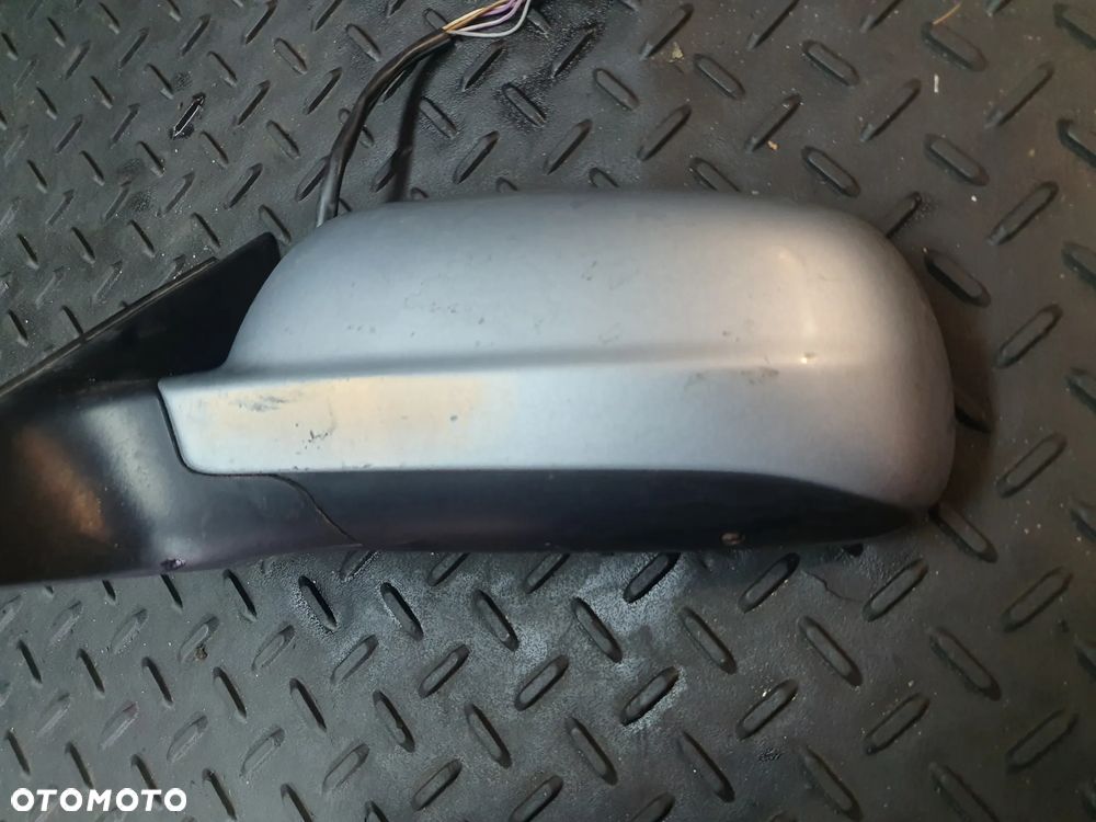 VW PASSAT B5 LUSTERKO LEWE ELEKTRYCZNE 5PIN SREBRNE WPADAJACE W NIEBIESKI - 2