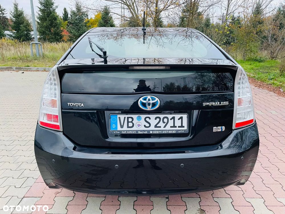 Toyota Prius 2011 photo 3