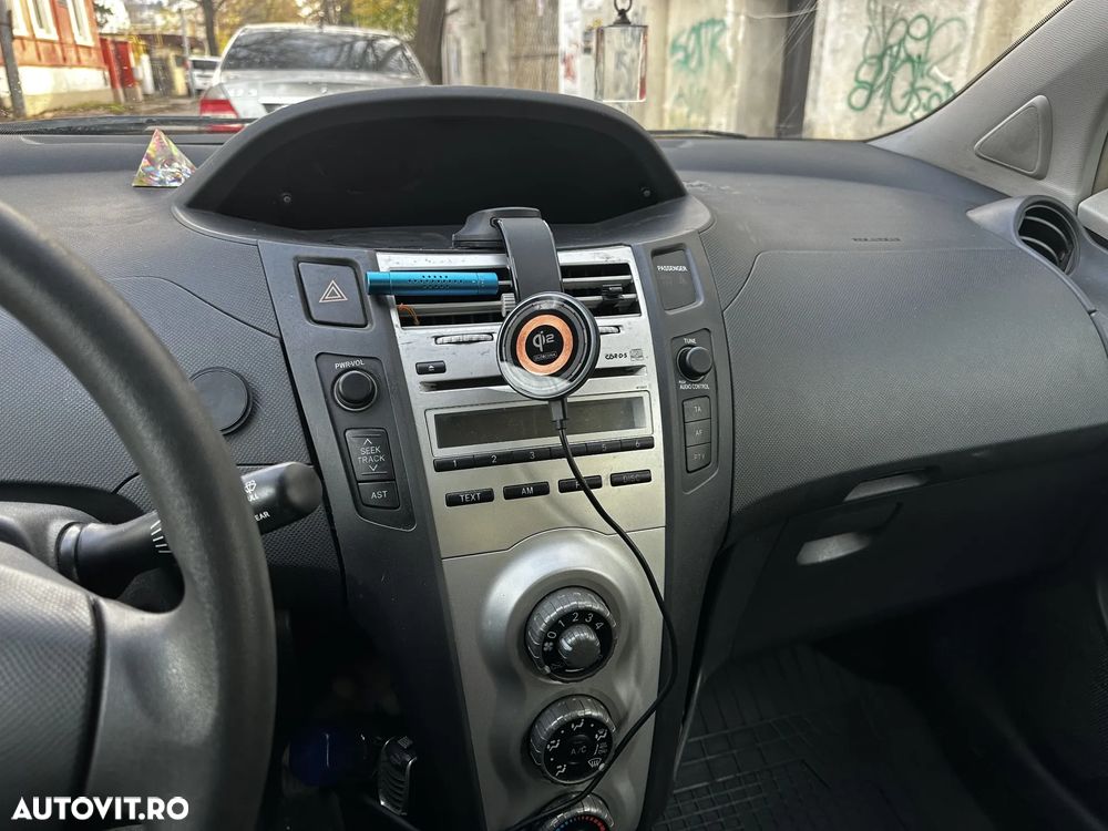 Toyota Yaris 1.3 Luna - 9
