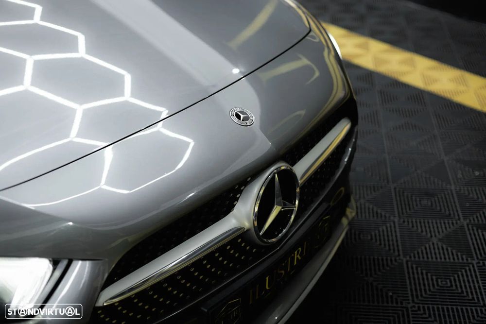 Mercedes-Benz A 250 e 8G-DCT AMG Line - 16