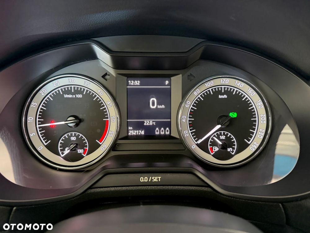 Skoda Octavia 2.0 TDI Style DSG - 21