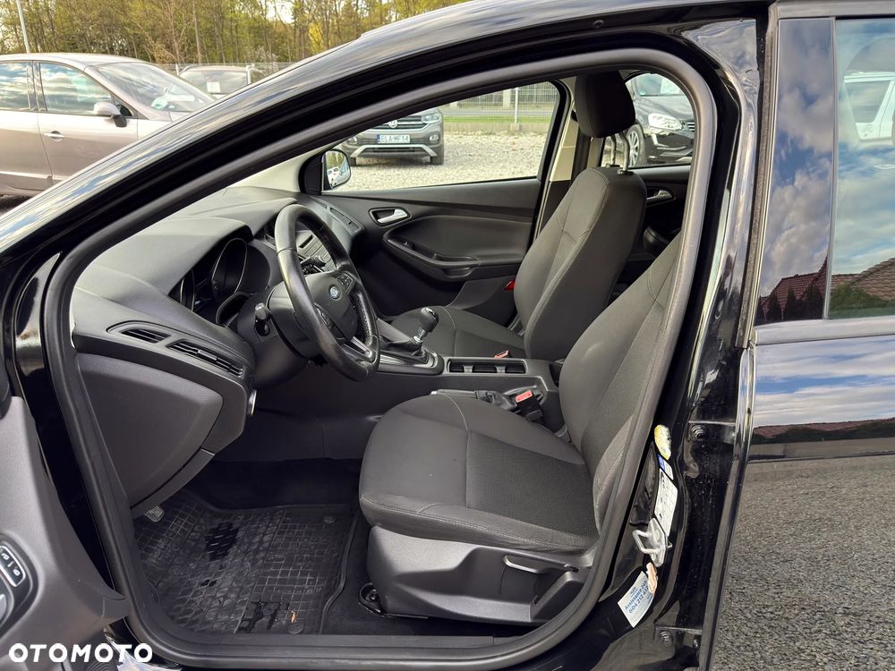 Ford Focus SW 1.5 TDCi Trend - 14