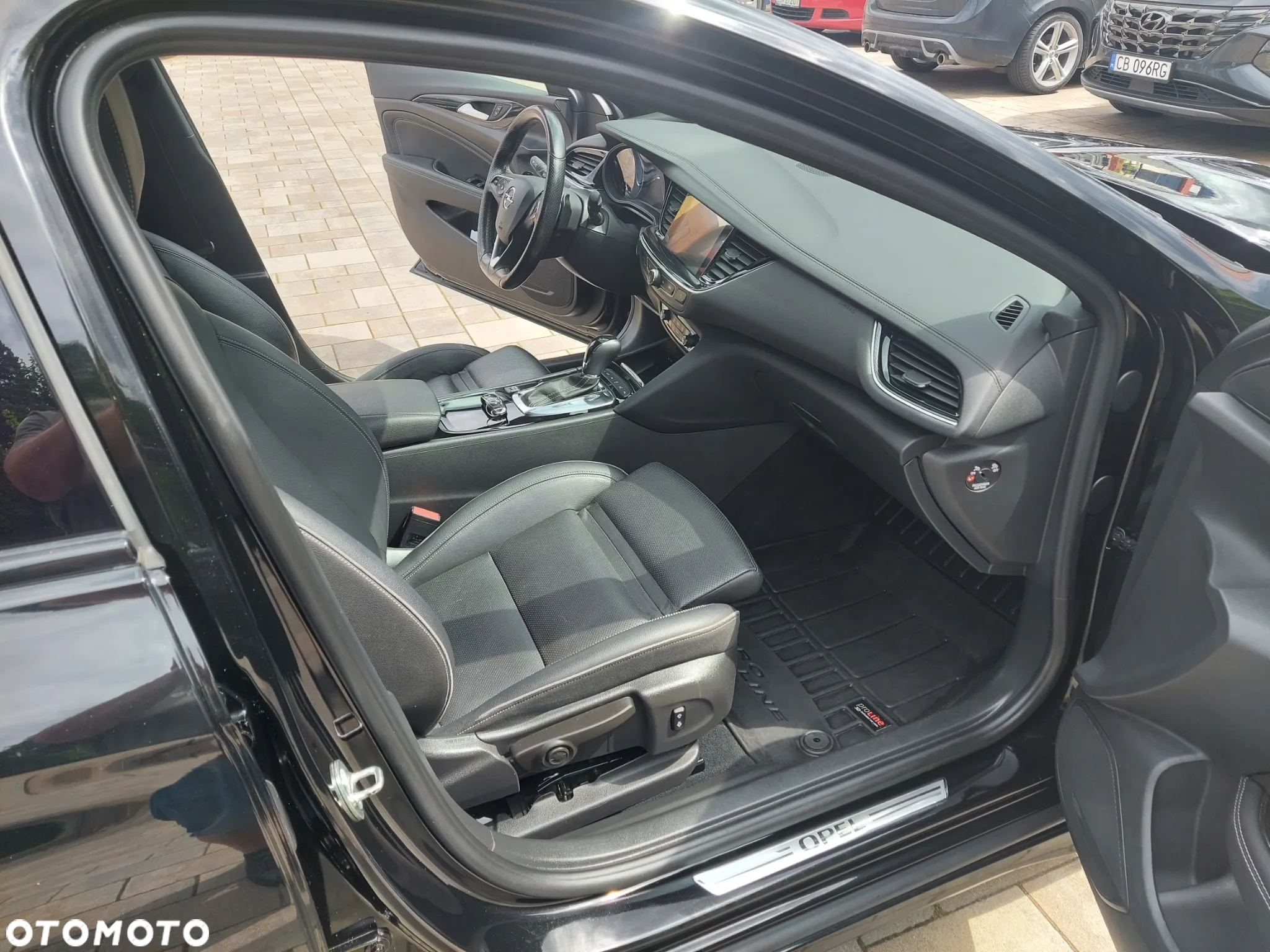 Opel Insignia CT 2.0 CDTI 4x4 Exclusive S&S - 32