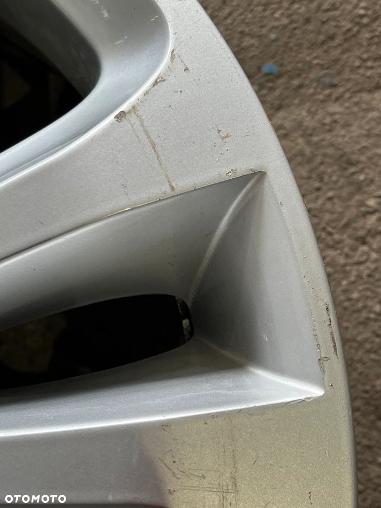 Felga Citroen C5 7J x 17 ET 28 9673602577 1szt. - 4