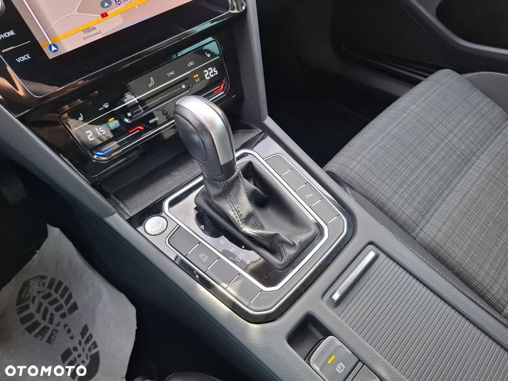 Volkswagen Passat Variant 2.0 TDI SCR DSG Business - 31