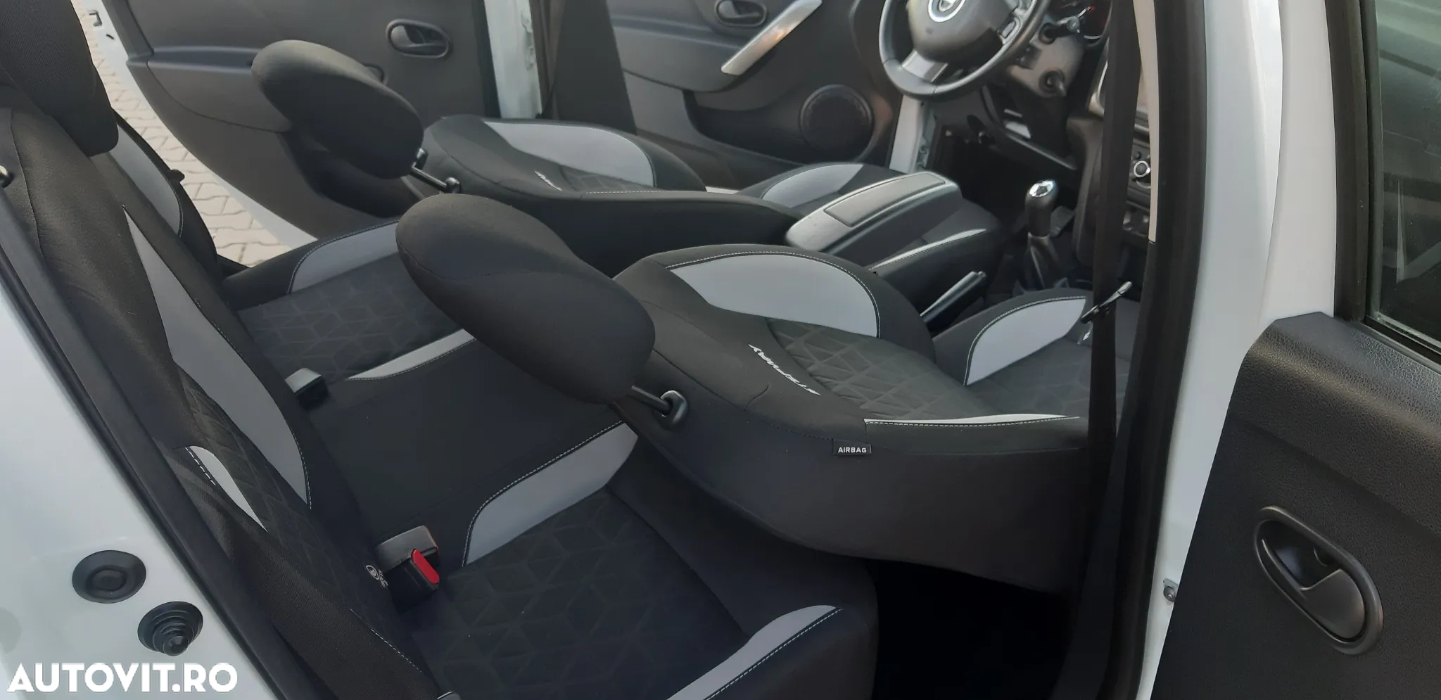 Dacia Sandero Stepway 0.9 TCe Prestige - 10