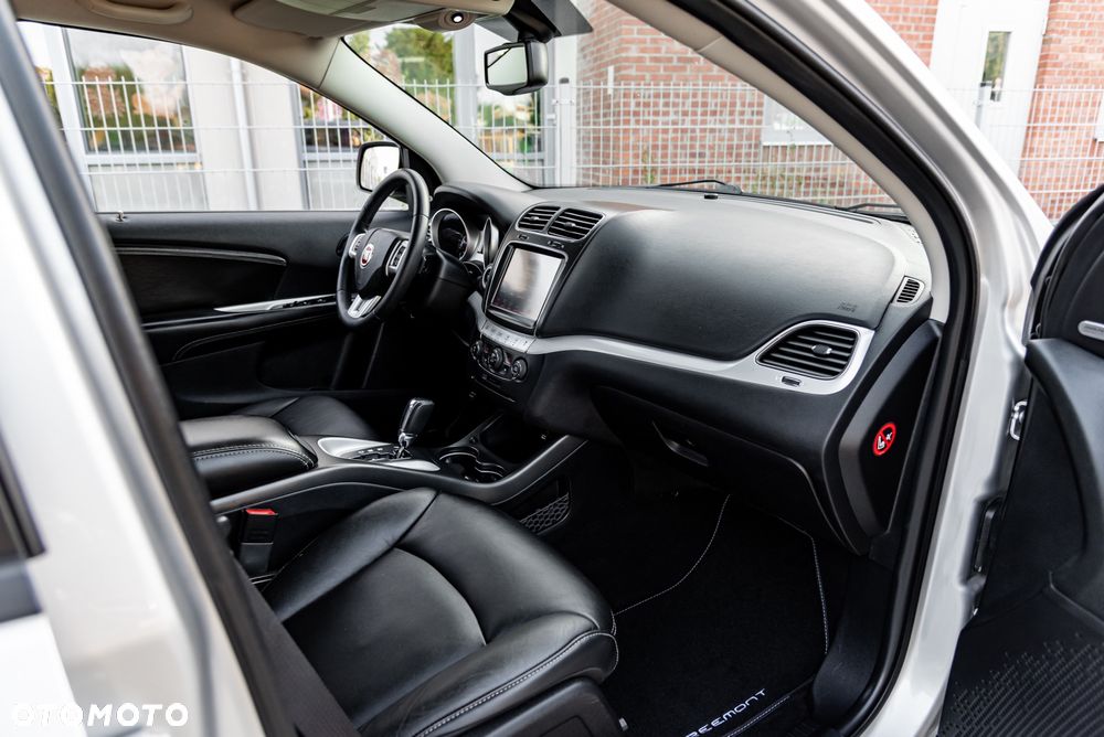 Fiat Freemont 3.6 V6 Lounge - 23