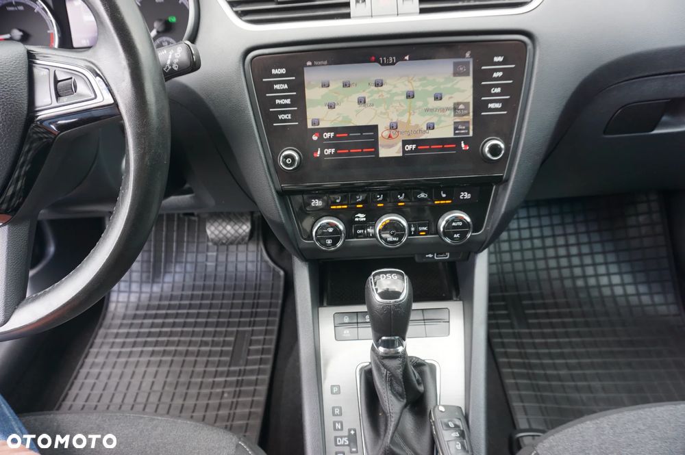 Skoda Octavia 2.0 TDI DSG Soleil - 33