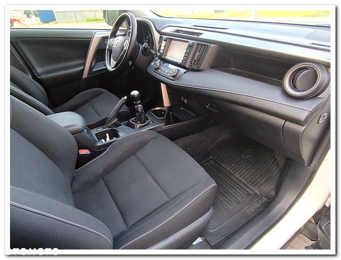 Toyota RAV4 2.0 D-4D 4x2 Start-Stop Executive - 21