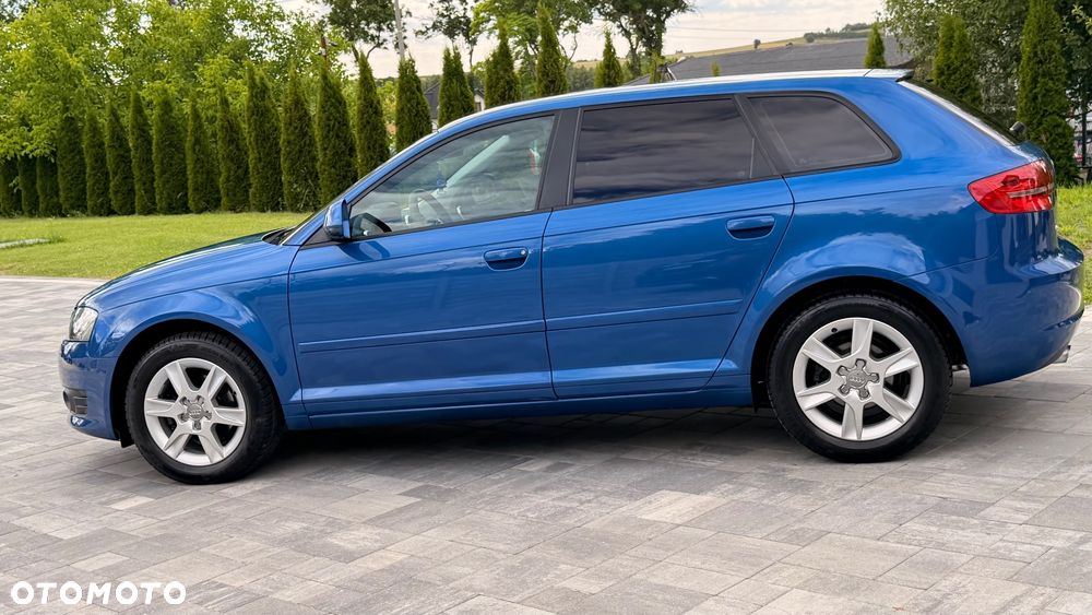 Audi A3 Sportback 1.6 Ambiente - 13