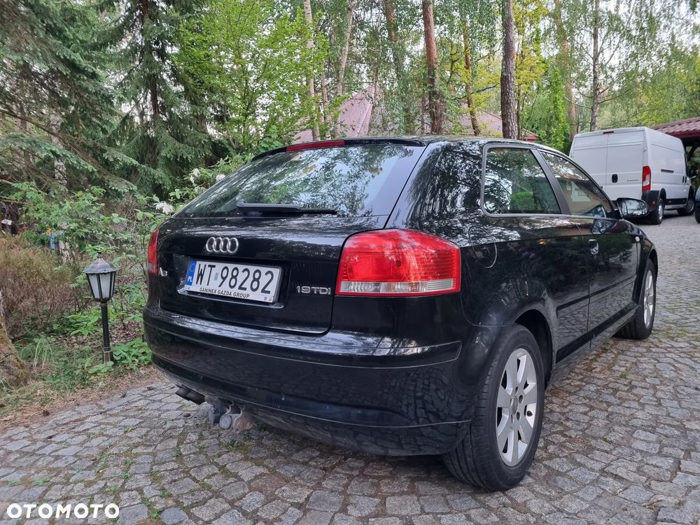 Audi A3 3-drzwiowe 1.9 TDI Ambiente - 3