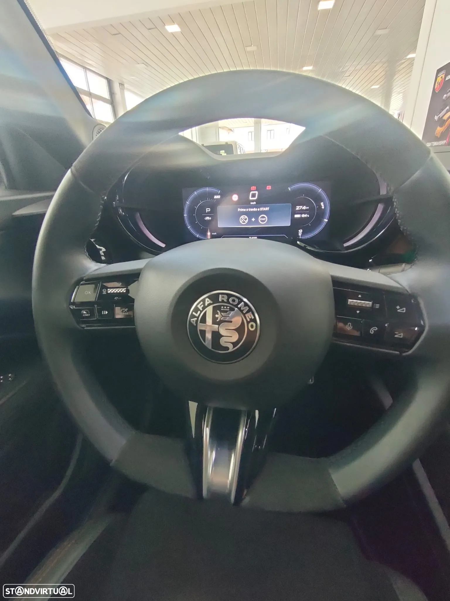 Alfa Romeo Junior Elletrica 50 kWh Veloce - 14