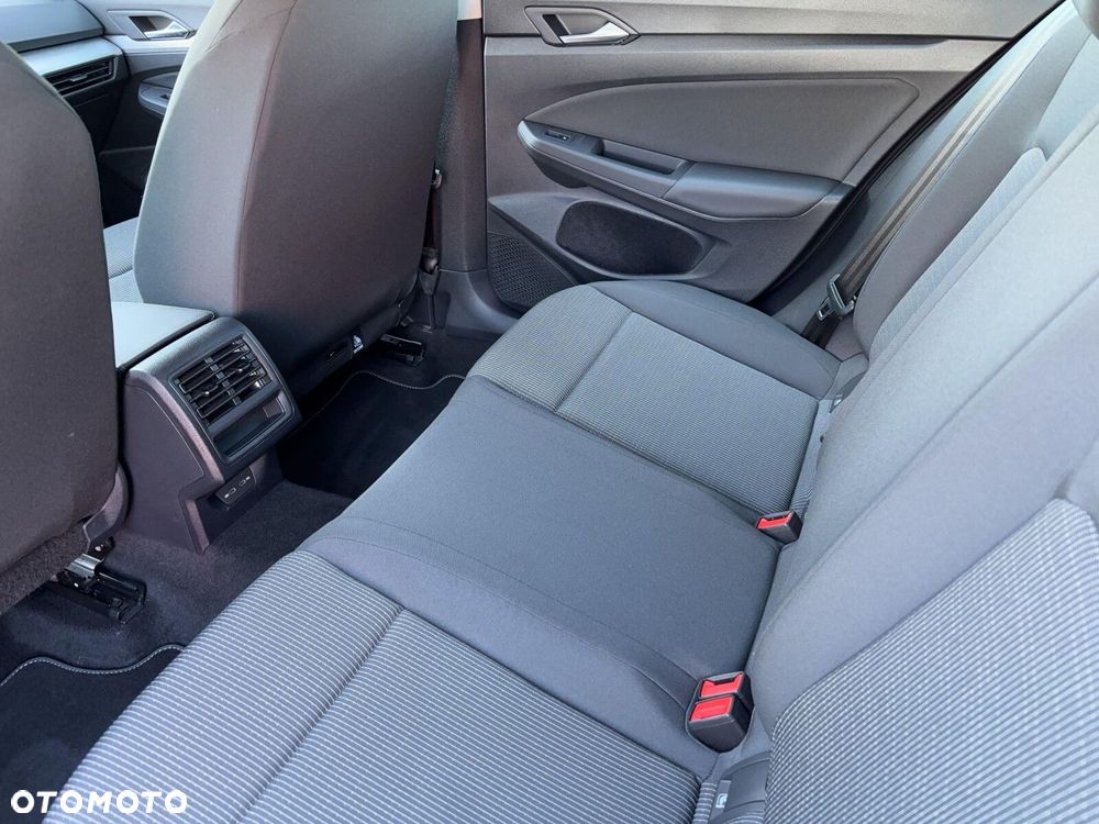 Volkswagen Golf Variant - 12