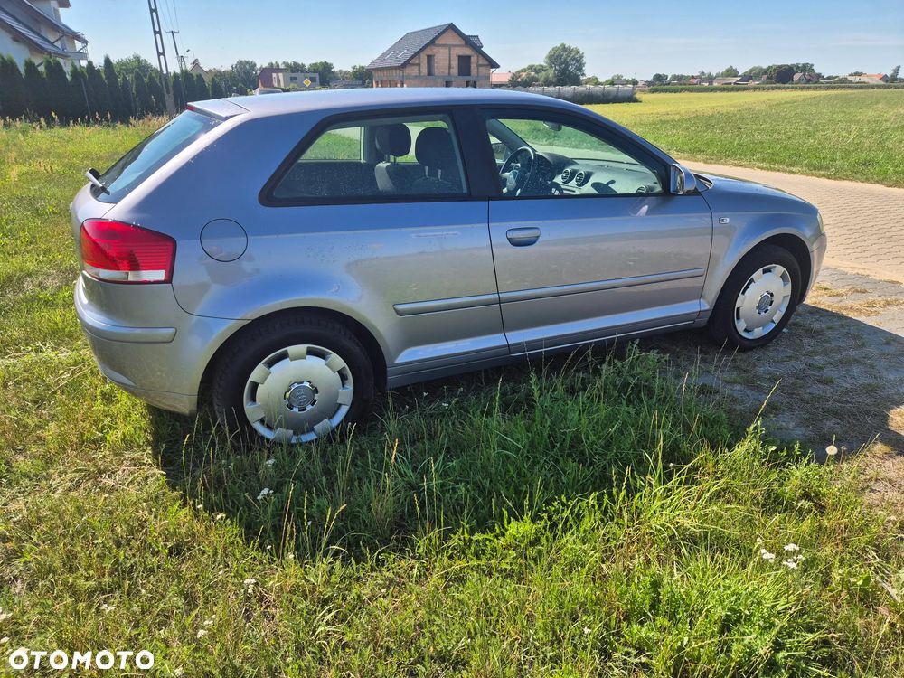 Audi A3 Sportback - 6