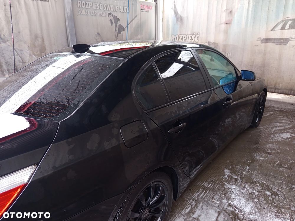 BMW Seria 5 525i - 12