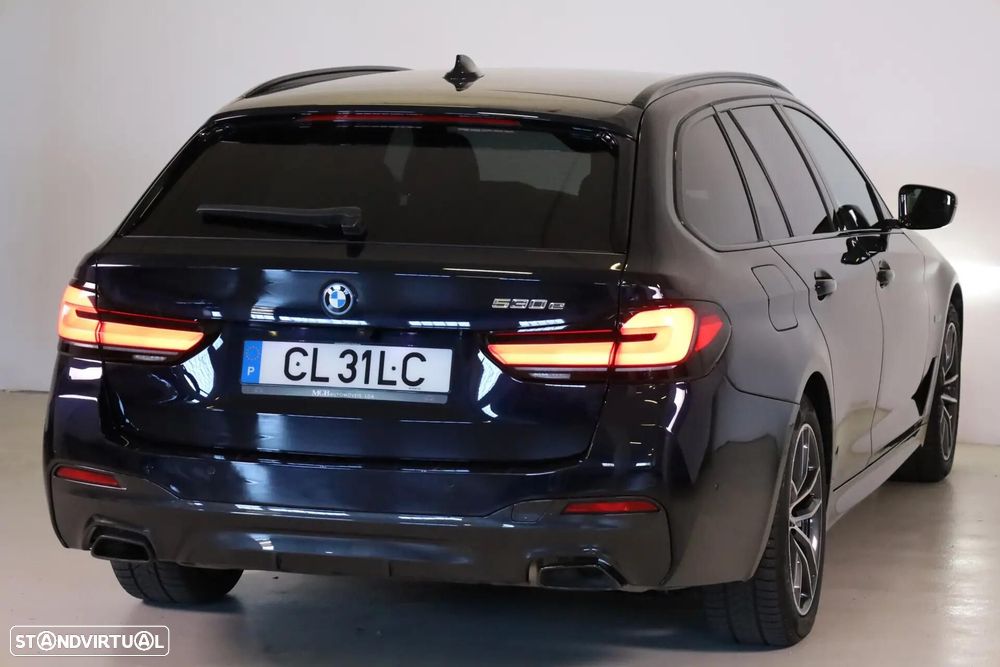 BMW 530 e Pack Desportivo M - 22